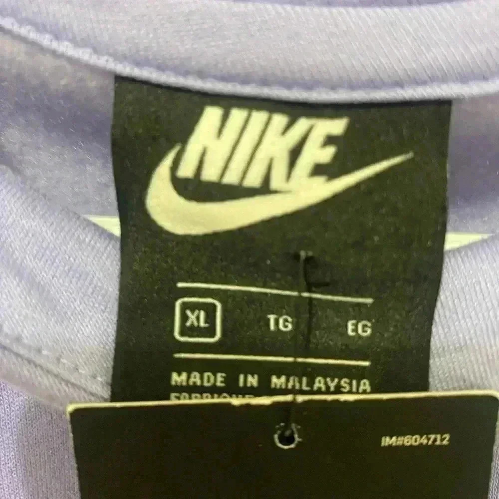 New Girl’s Nike Purple Mock Neck Sweatshirt - Picture 6 of 7
